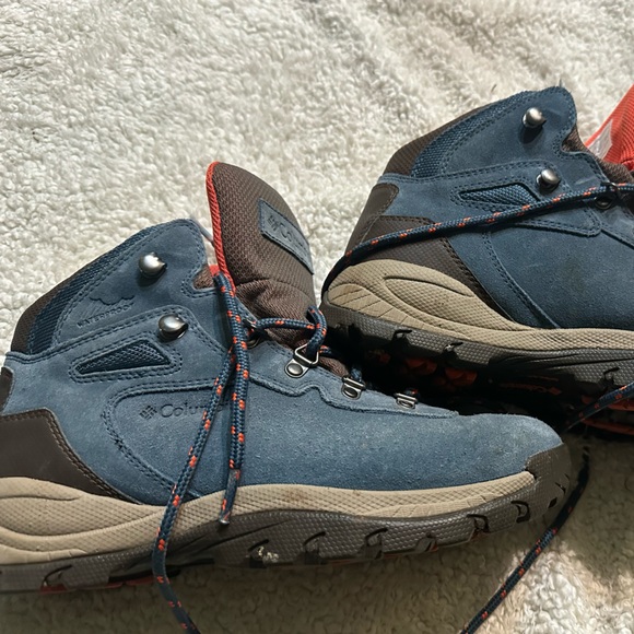 Columbia Shoes - Columbia Red and Black Outdoor Shoes